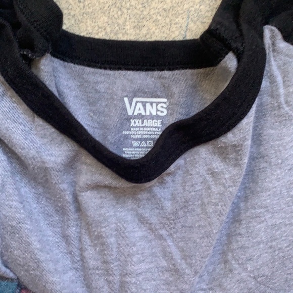 Men’s Vans XXL Half Sleeve Shirt Gray and Black - Picture 2 of 2